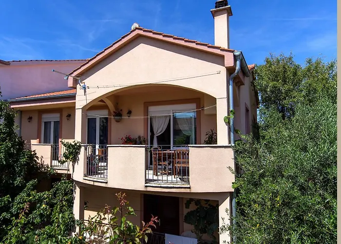 Апартаменти Bilic Задар